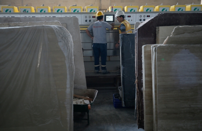 Denizli traverteni 100 ükede boy gösteriyor